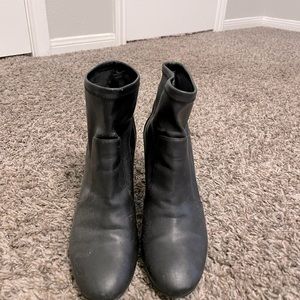 Abound. Size 6. Ankle skin tight. I loved this booties for night out